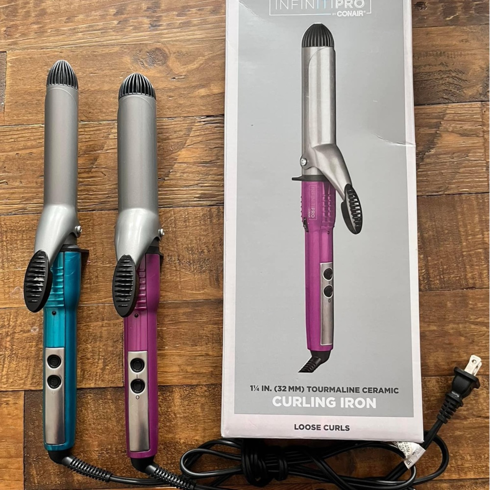 Two brand new curling irons